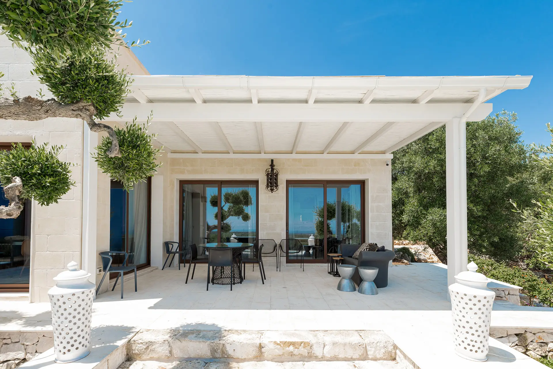Outdoor living and dining