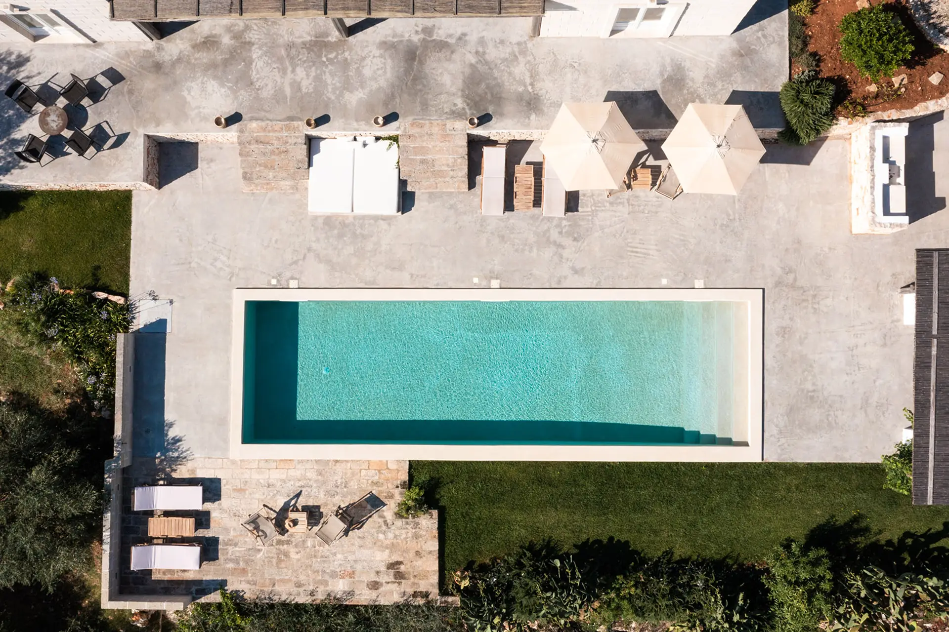 09_4_Villa_Margareta_Puglia_Paradise_luxury_seafront_swimming_pool_veranda