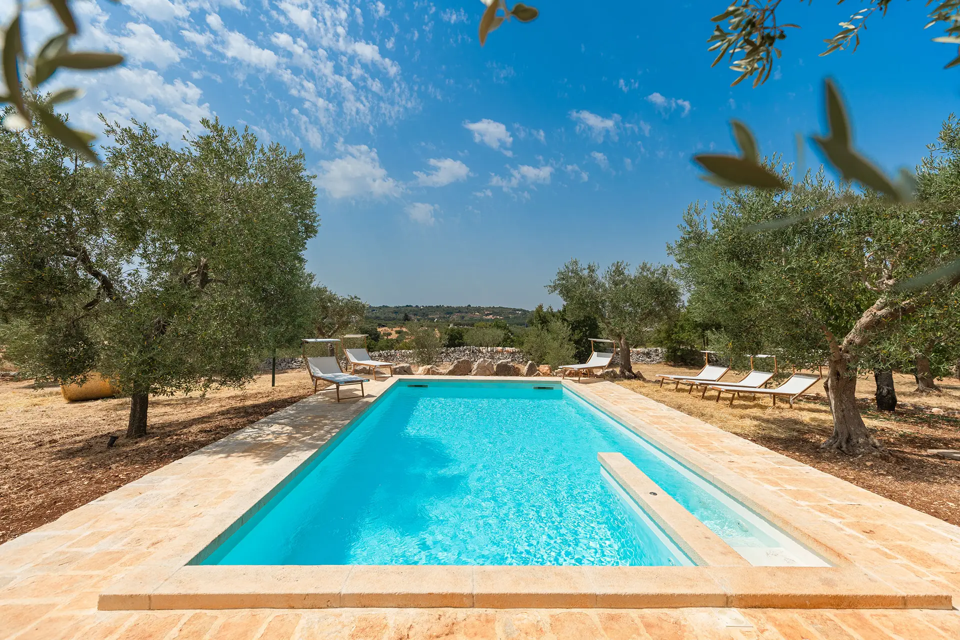 Solarium and private pool