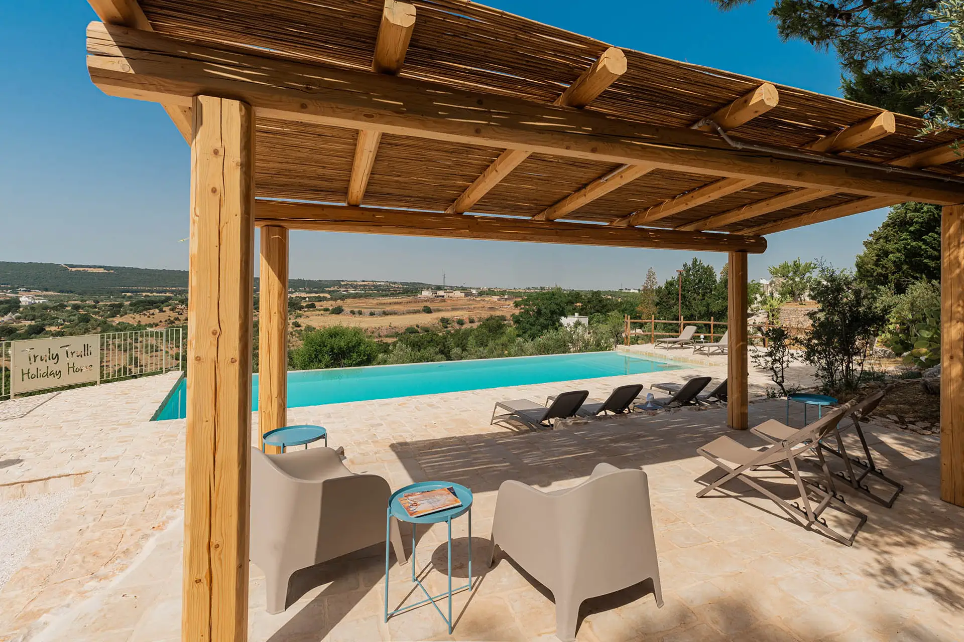 Gazebo in piscina