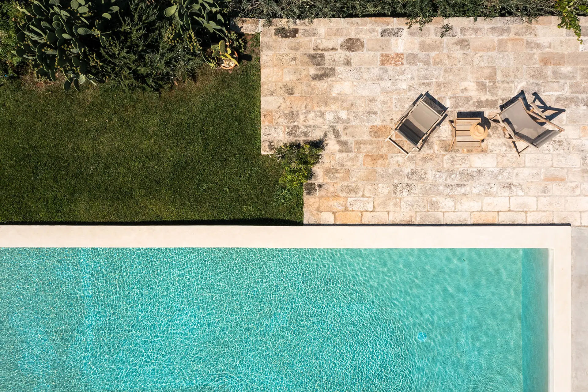 78_NUOVA_Villa_Margareta_Puglia_Paradise_luxury_seafront_swimming_pool_veranda_overview_ulive_trees